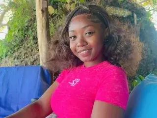 Sexyqueen19  live sex cam