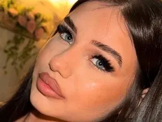 SkylaMoor  live sex cam