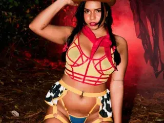 Freya_Lamne  live sex cam
