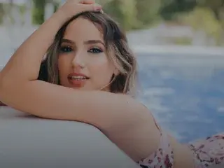 DulceRosie  live sex cam