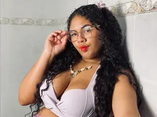 AshleyJeneer  live sex cam