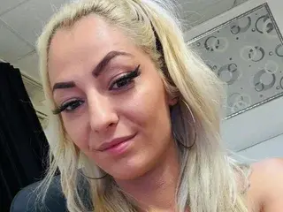 MichelleJo  live sex cam