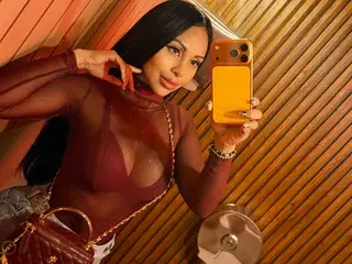 LATINA_BIG_CLITXXX  live sex cam