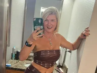 Prettypetunia52  live sex cam