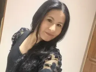 RomyLois  live sex cam