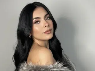 SaraMartinez23  live sex cam