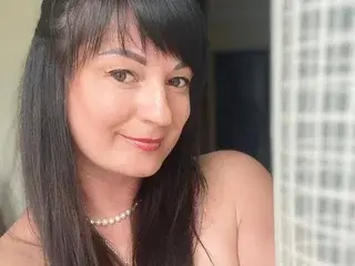 IraCherryNow  live sex cam