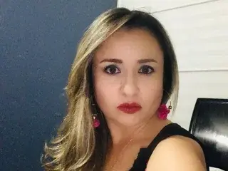 TamaraHall  live sex cam