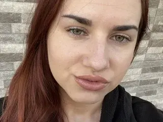 LYIAANA  live sex cam