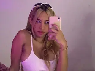 Luisa_moon  live sex cam