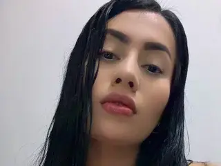 HollyReyes  live sex cam