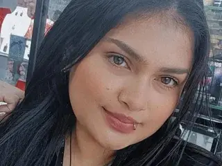 Alejandra_smiith  live sex cam