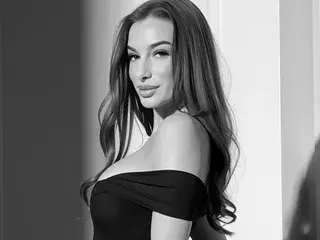 KylieV  live sex cam