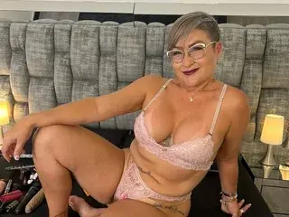 ThamaraHarrys  live sex cam