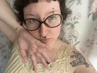 Temptressbun444  live sex cam