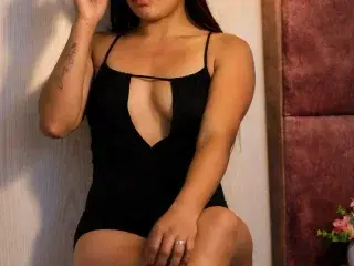 Cynthia_Fox  live sex cam