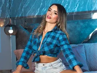 MelanyAsburn  live sex cam