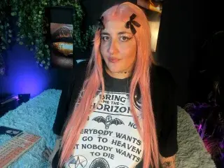 Gomory_kitty  live sex cam