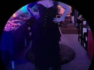 Ishtarcosmicstar50  live sex cam