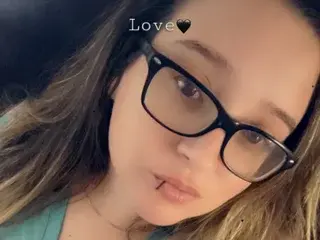 MissyElena234  live sex cam