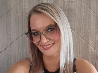 NinaNicoleRoyale  live sex cam