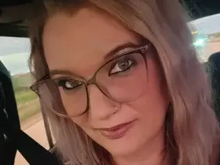 NinaNicoleRoyale  live sex cam