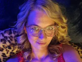 NinaNicoleRoyale  live sex cam