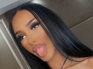 EvePosh  live sex cam