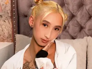 LilithParker  live sex cam