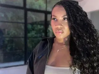 Carolinarossees  live sex cam