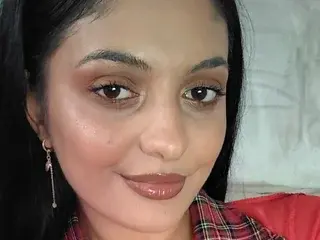 Ambraloong  live sex cam