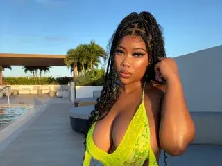 Baddievee  live sex cam