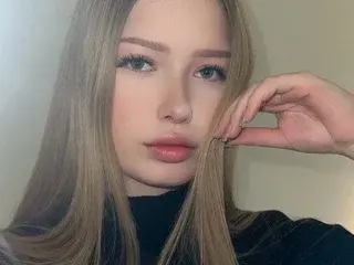 SummerScarlet  live sex cam