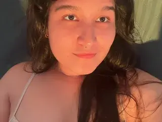 Velvetrousee  live sex cam