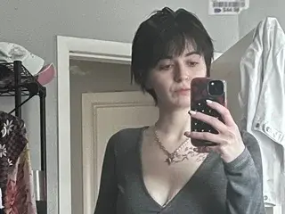 Moanalyssa  live sex cam