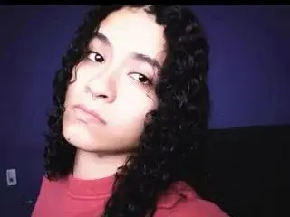 Nesa_Luuv  live sex cam