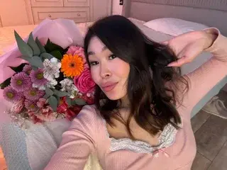 AizaXO  live sex cam
