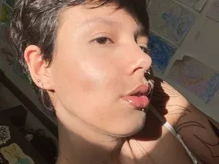 Goddess_vee  live sex cam