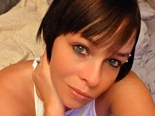 Thesexymilf22  live sex cam