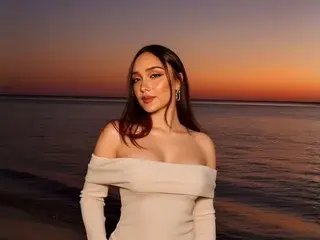 LiaBalden  live sex cam