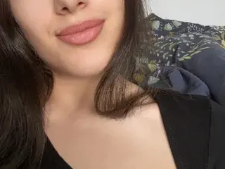 OnlineKittn  live sex cam