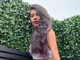 VanessaLune  live sex cam