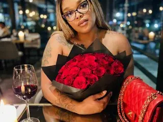NaughtyMel  live sex cam