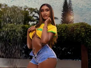 TylaJade  live sex cam
