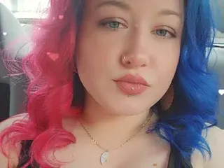 JuicyLenaBabyy  live sex cam