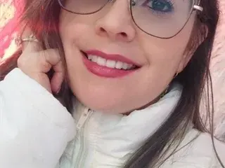 SarahCrowe  live sex cam