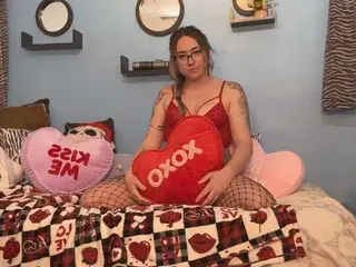 SkyJonesXO  live sex cam