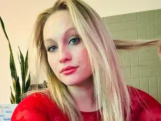 TheNaughtyNanny  live sex cam