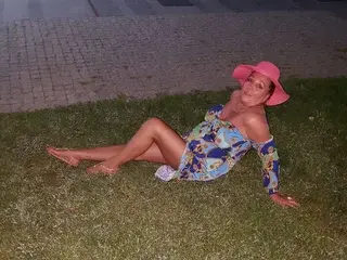 ClassyLydyya  live sex cam