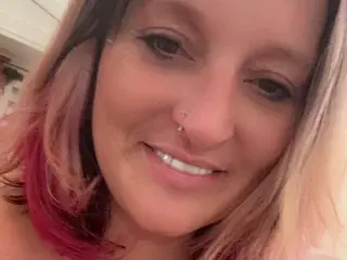Gigi8926  live sex cam